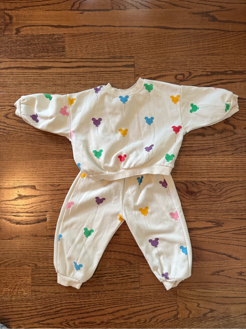 Mickey Balloon Cream sweatpants Set with Multicolor Balloon Mouse Print